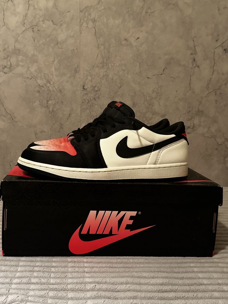 Air Jordan 1 Retro Low Paris Saint-Germain