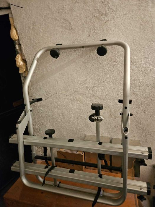 Suport biciclete original Volkswagen – Hayon – Cod 1K0 071 104
