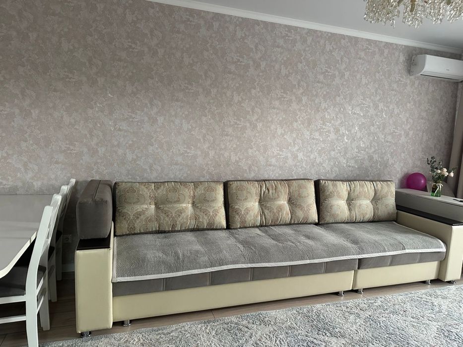 Продам диван в хорошем состоянии