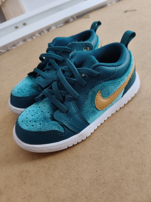 Nike Jordan mărime 26