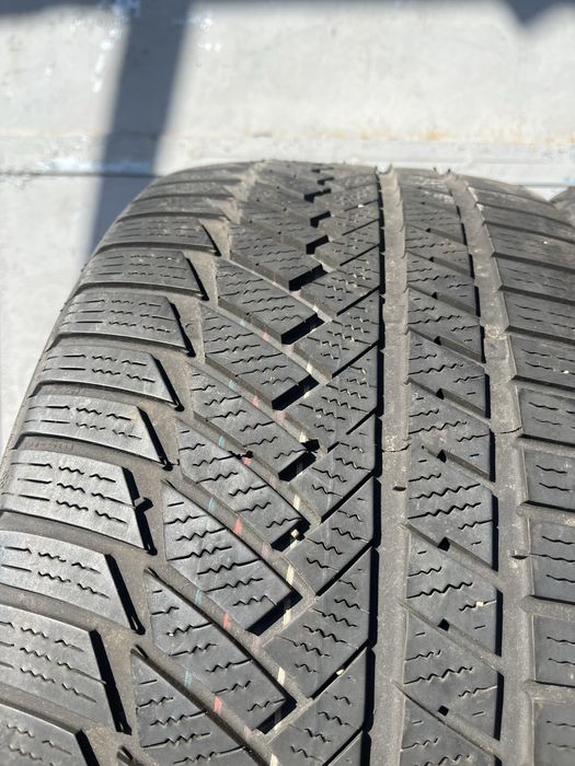 2 бр. зимни гуми 255/40/19 Continental MO DOT 4120 5-5,5 mm
