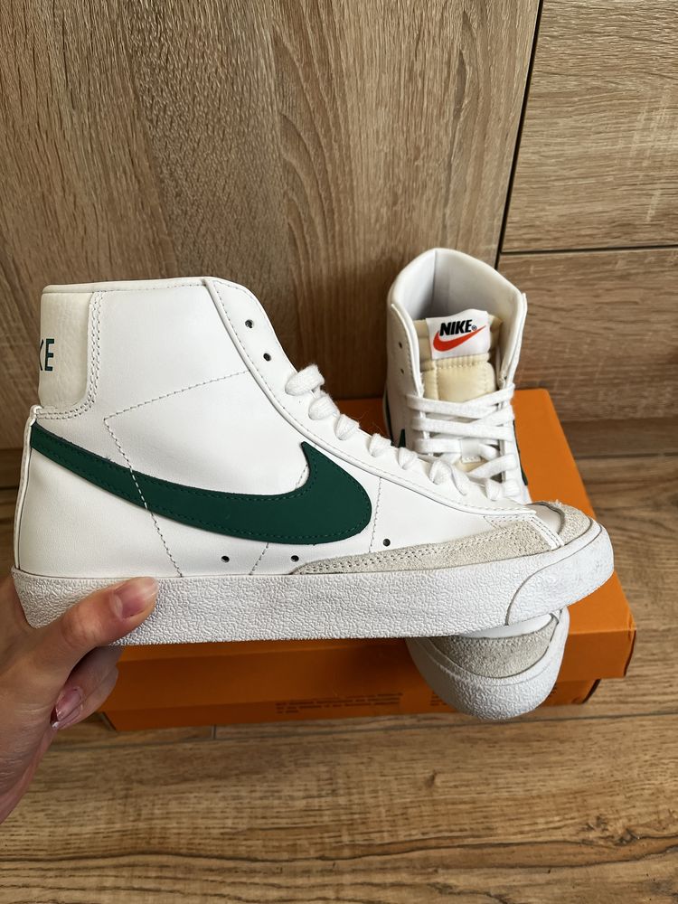 Женски Nike W Blaze Mid ‘77