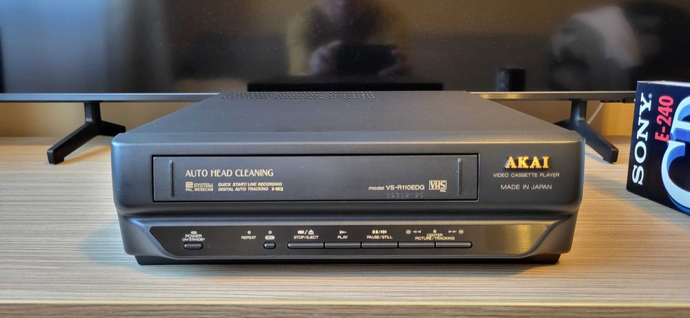 Video player cu înregistrare Akai VS-R110EDG, made în Japan, impecabil
