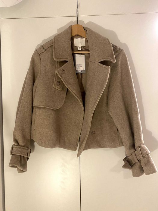 Яке с вид на тренчкот