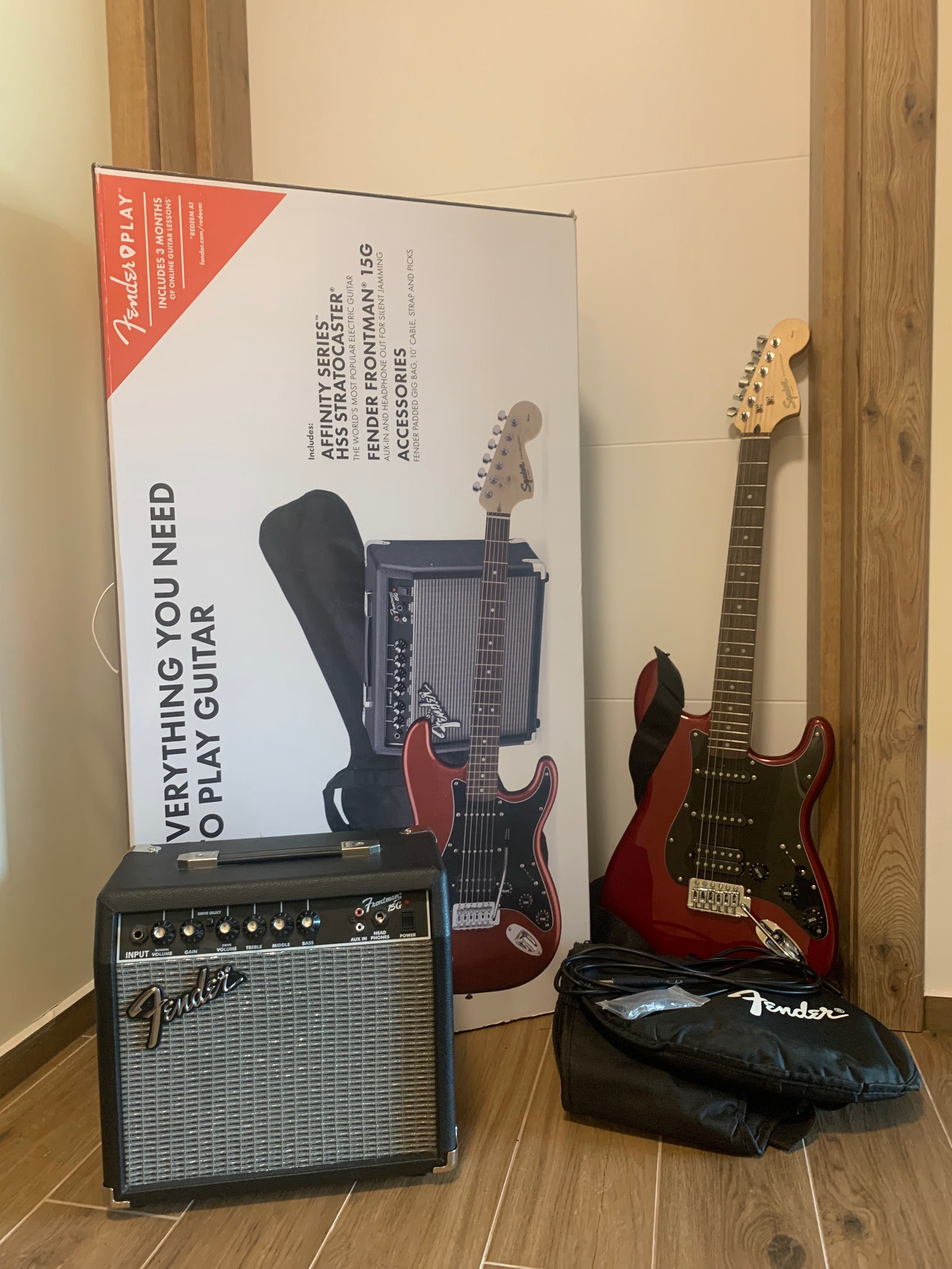 Fender Squier Stratocaster+ Fender Frontman 15 G