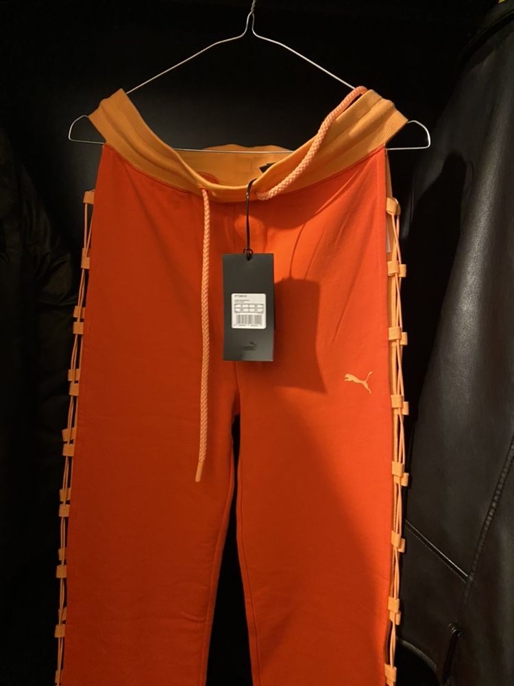 Oferta Pantaloni orange Puma Fenty Rihanna
