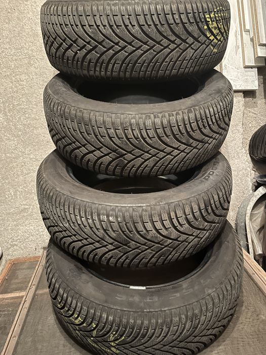 4 бр. Зимни гуми BFGoodrich 205 55 16