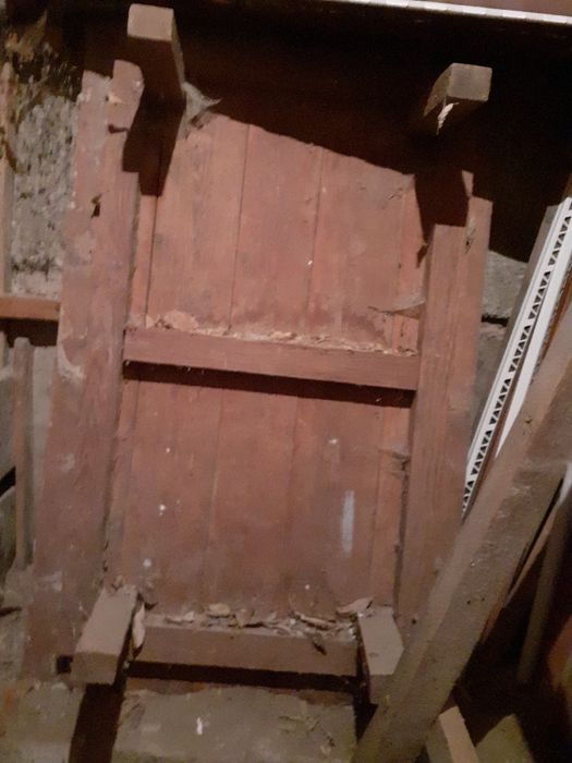 Два  стола  тележка  двух  колёсная