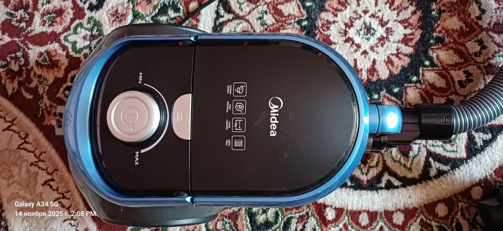 Продам пылесос Midea