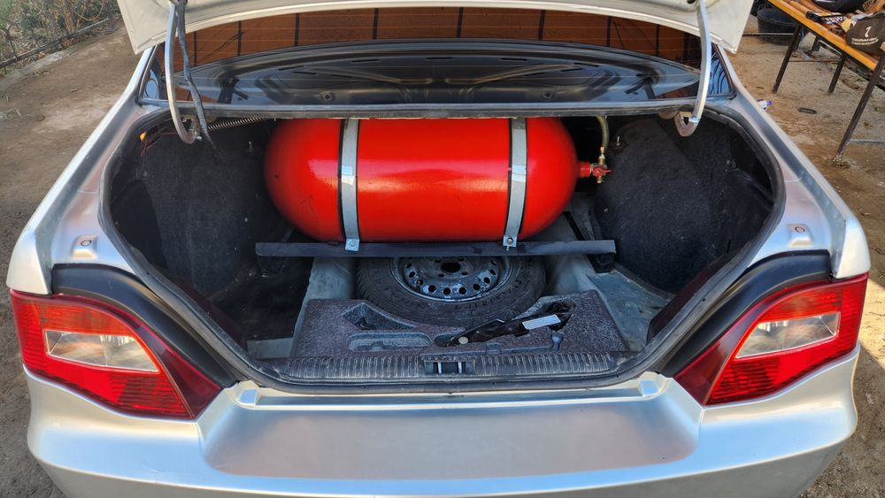 Нексия 2.  2010. Гибрит. 168000 юрган. Газ бензин. Такси юрмаган