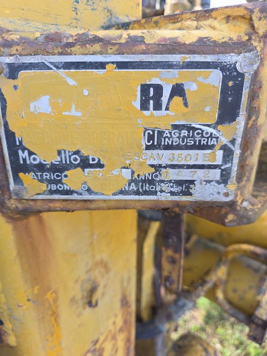 Buldoexcavator benfra functionabil