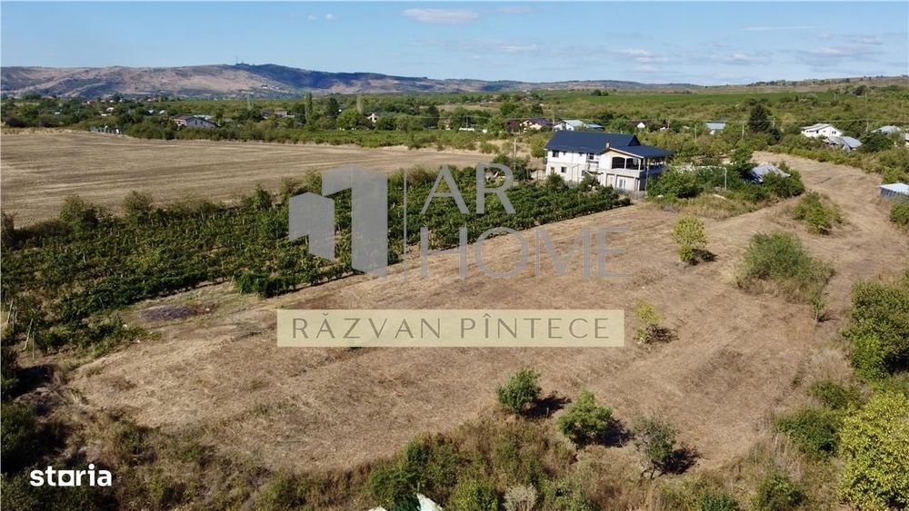 Pensiune 6 camere, teren 12713 mp, Dealul Mare, Urlati, Prahova