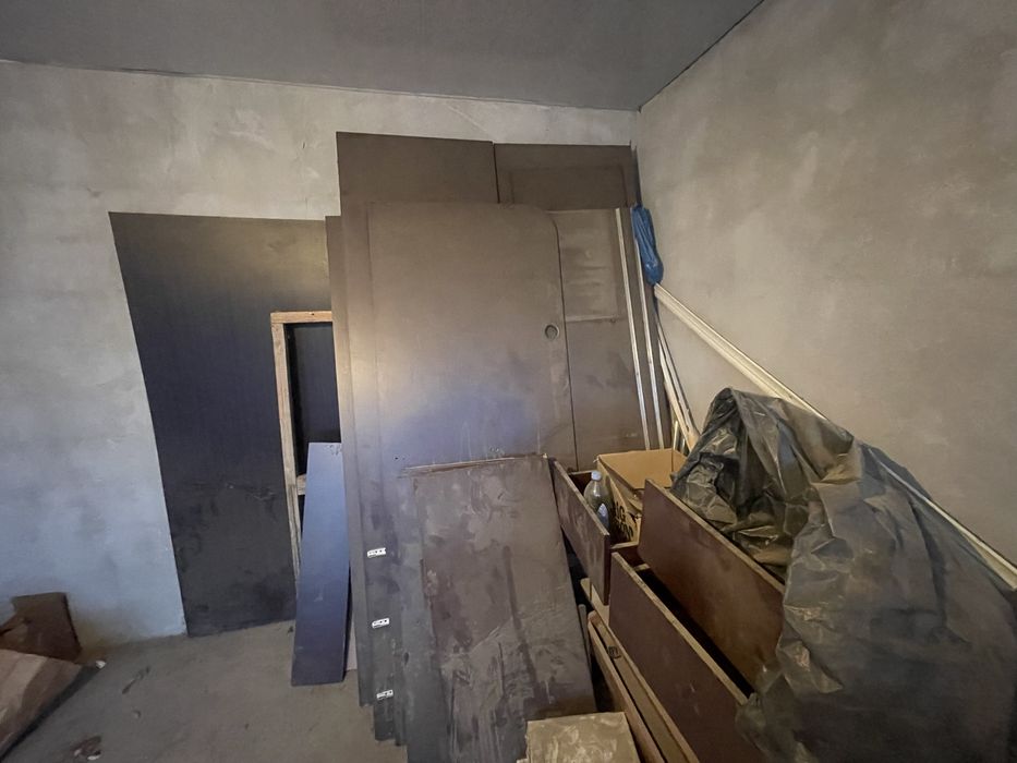 Большой шкаф для одежды