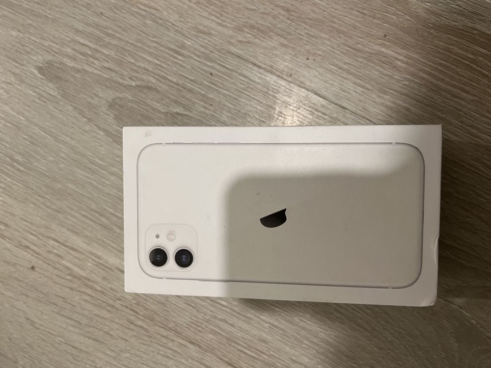 iPhone 11 ,white,64 GB