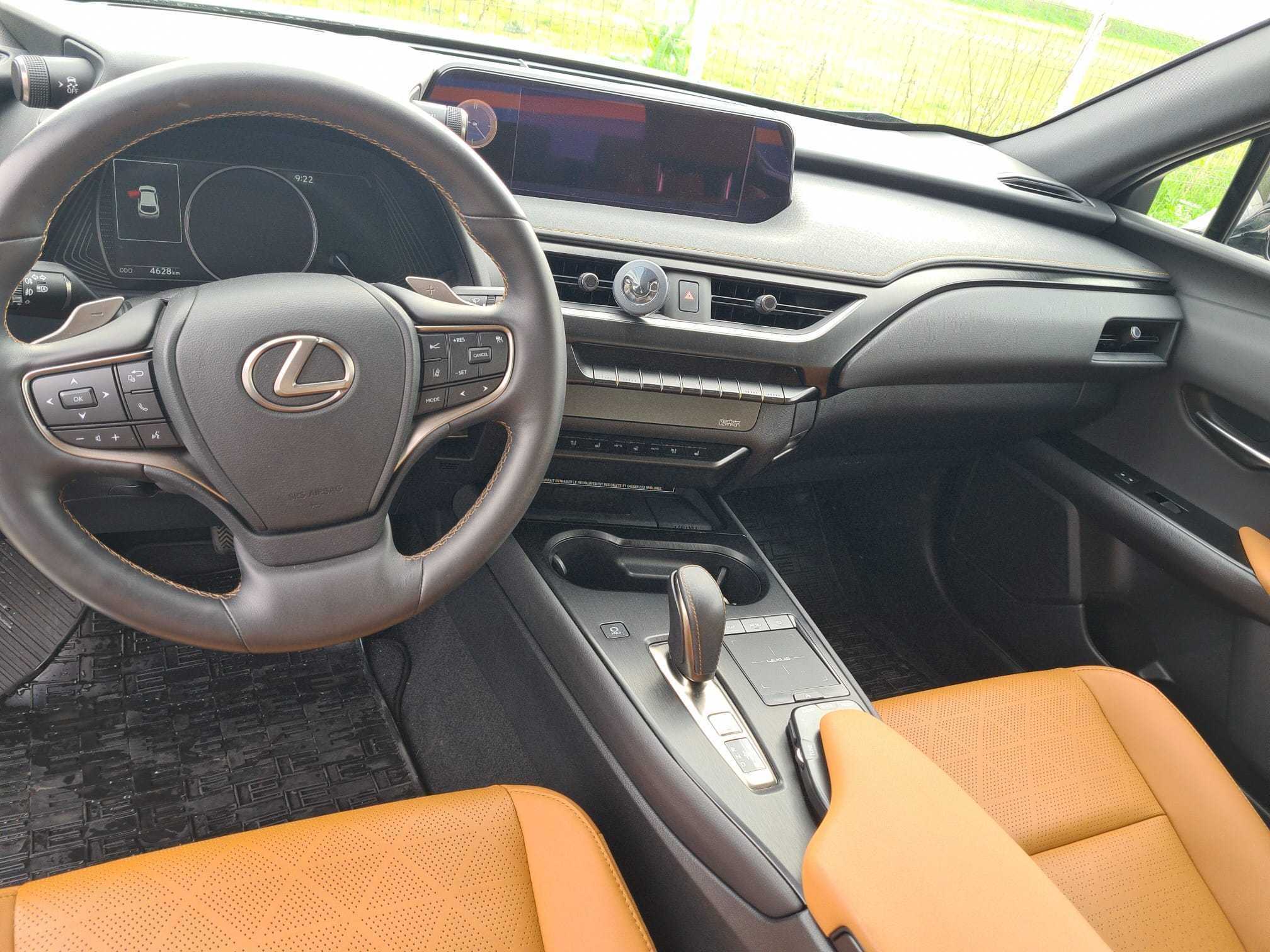 Lexus UX 300e (2021, 9.300 km, TVA deductibil)
