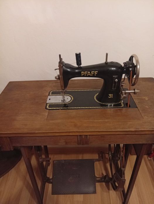 Mașină de cusut PFAFF 31