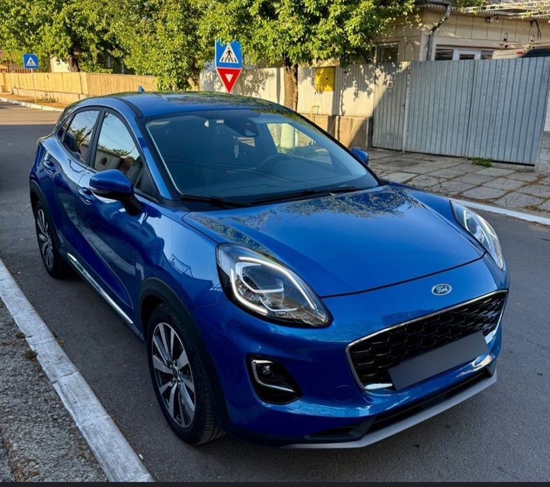 Vând Ford Puma Titanium X 5D, motor 1.0 Turbo mild-hybrid (125 CP), cu
