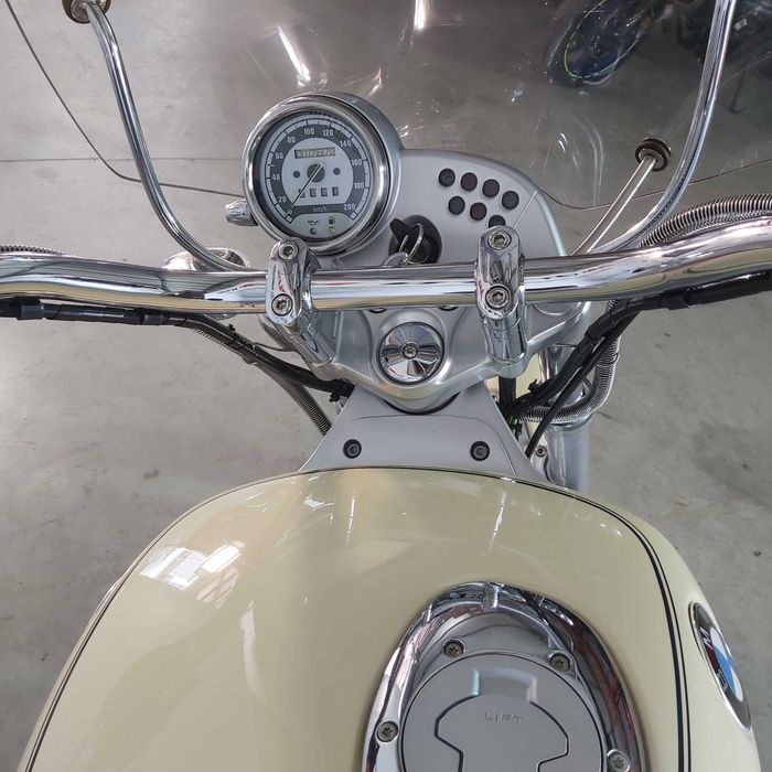 Motocicleta BMW R1200 C " JAMES BOND '' | B17526 | motomus.ro