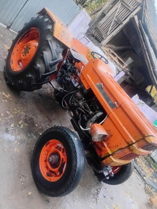 Tractor de vânzare  450 fiat