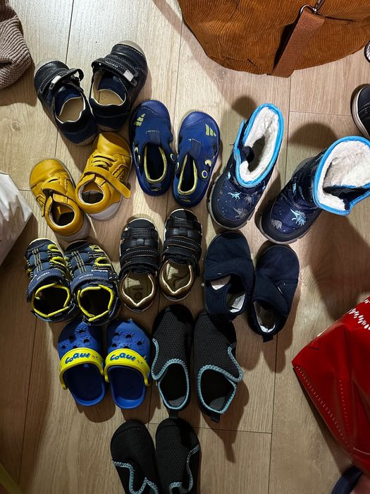 Подарявам памперси и дрехи