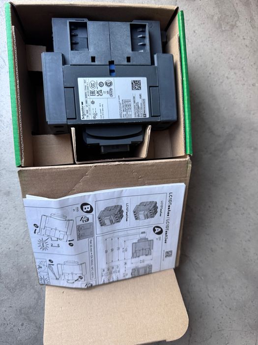 Контактор Schneider LC1DT60AP7