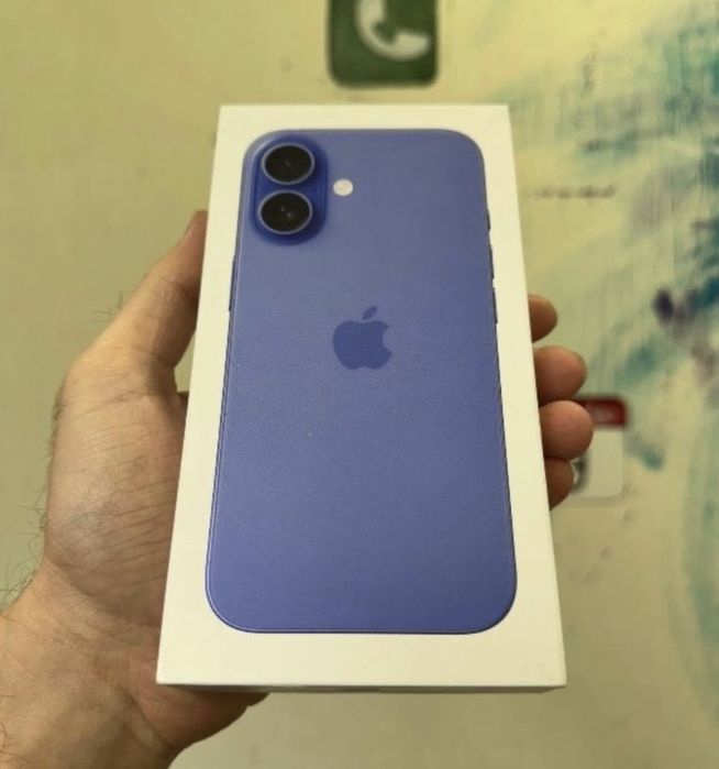 iPhone 16 • 128 GB