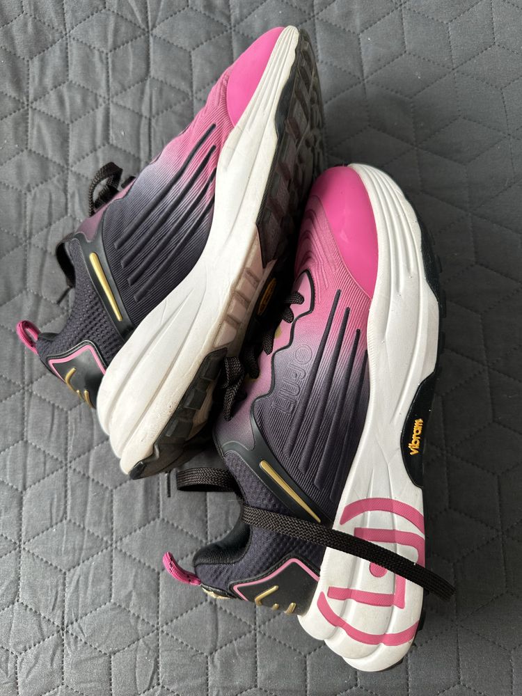 Обувки LIU JO серия vibram
