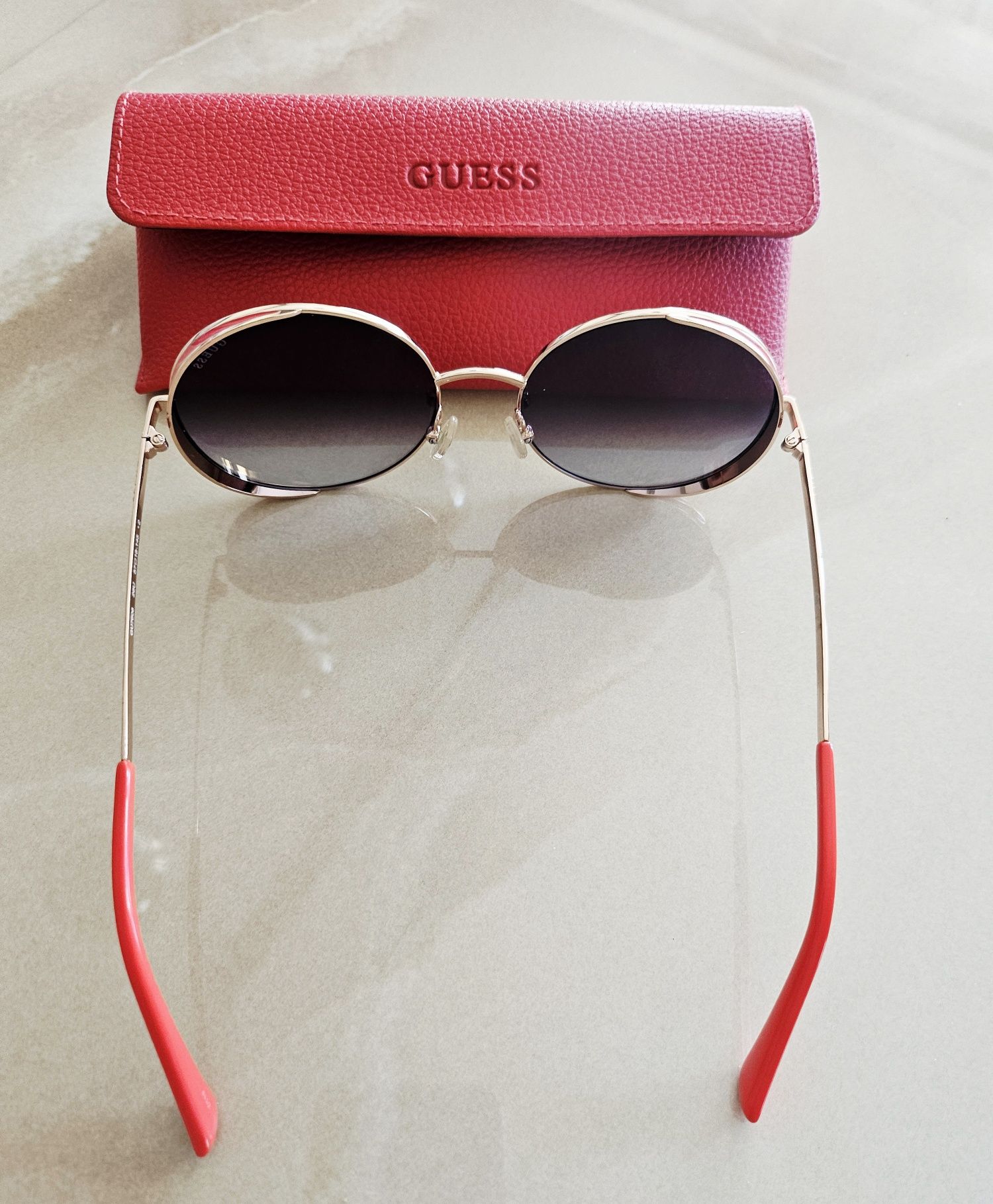 Плажна чанта и очила "Guess"