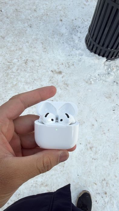 Airpods pro 4 зарядка тайпси