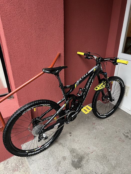 Bicicleta full suspension Cannondale Jekyll 3 27,5 M-L 2018 impecabila