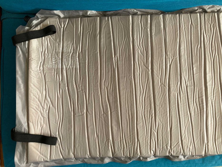 Saltea autogonflabila Crivit