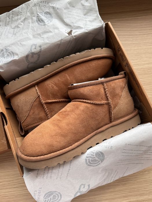UGG ultra mini ботуши 40 номер