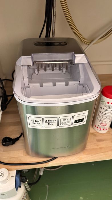 Vand masina gheata, folosita 3 luni