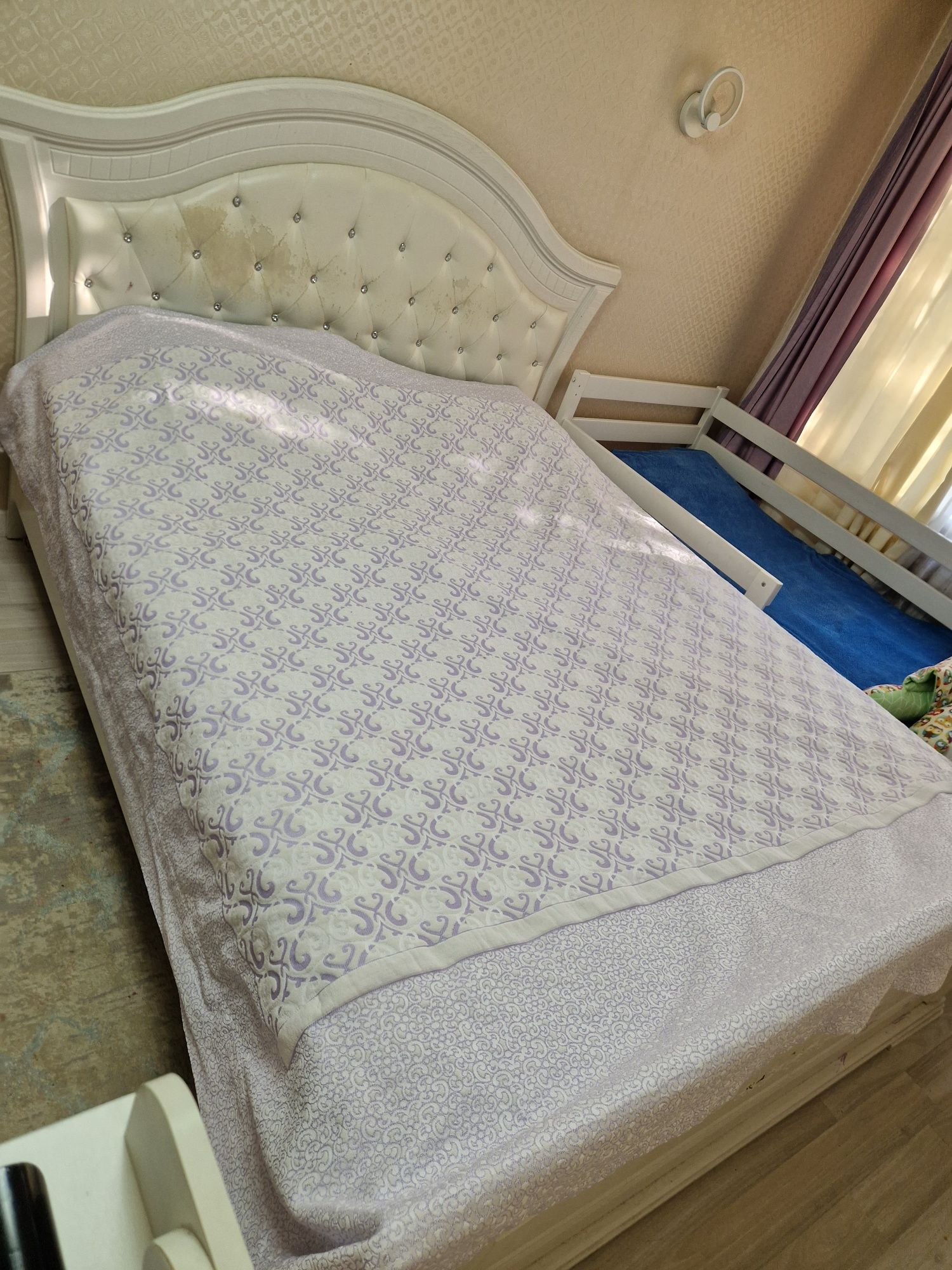 Продам кровать двуспальную