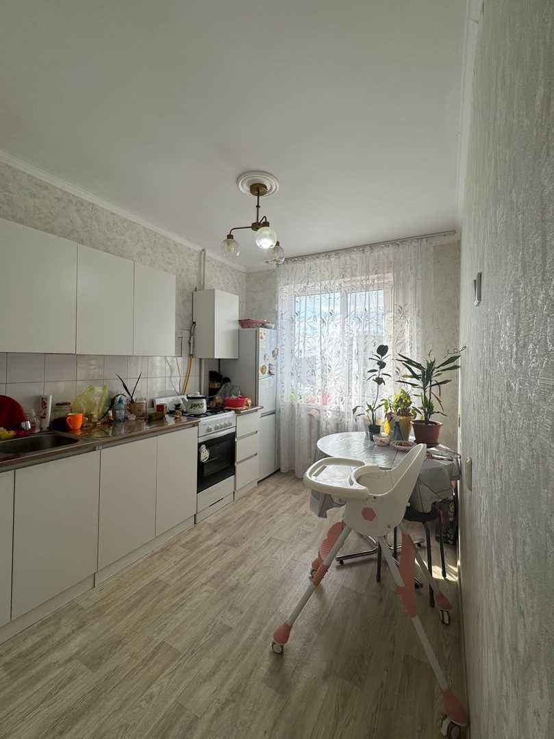 Продам 3-х комн.квартиру на 101 стрл.бр