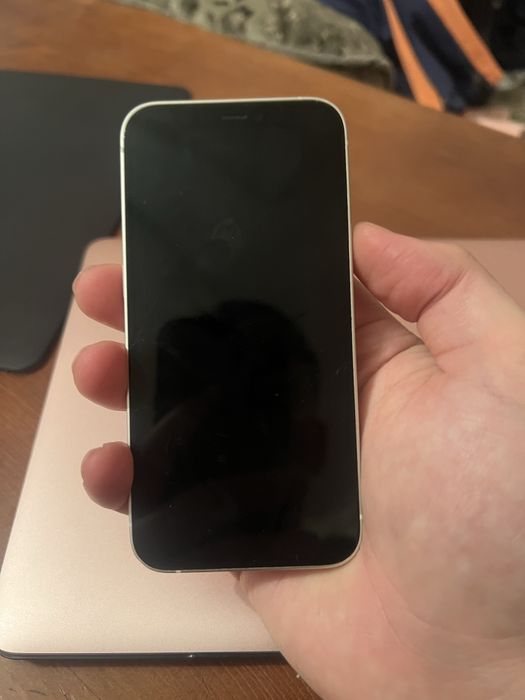 Makbook  Iphone 12 mini сатылады срочна