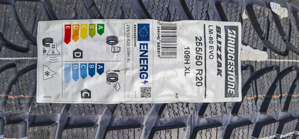 Чисто Нови 255 50 20 Bridgestone LM80 Evo XL Audi Original