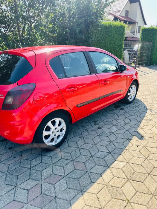 Vând Opel Corsa D