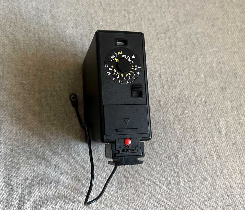 Blitz foto vintage InterFlash EB15 cu sincro PC și mod auto manual