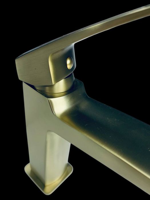 Corsa Rakvina Smistitel Modeli : 1011 BG