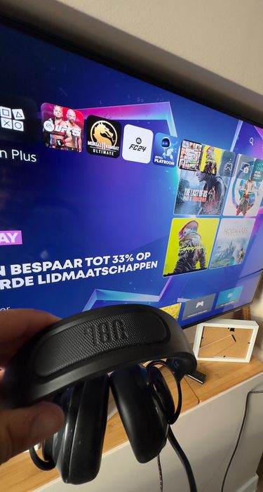 PlayStation V не различим от нов!