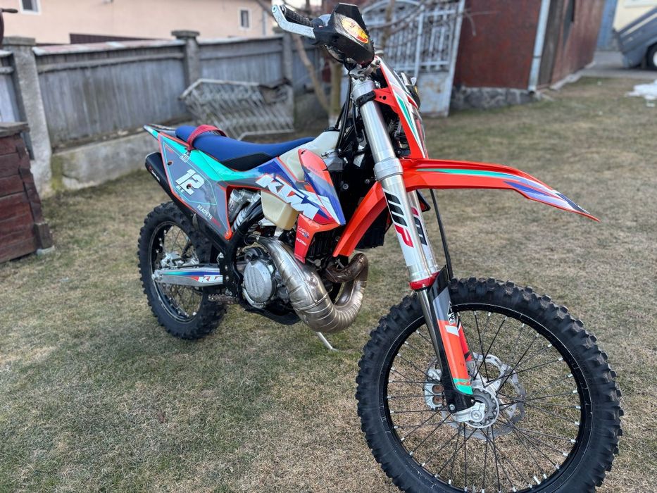 Motor enduro cross KTM exc 250, an 2020 cu 240 de ore