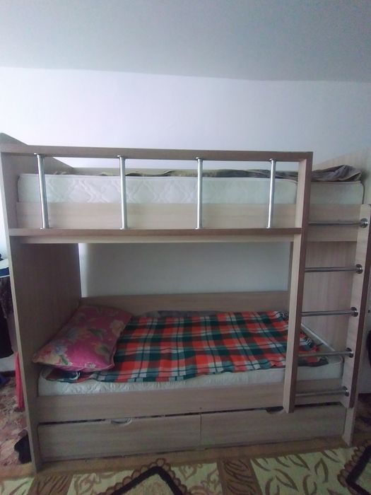 2 қабатты төсек сатылады