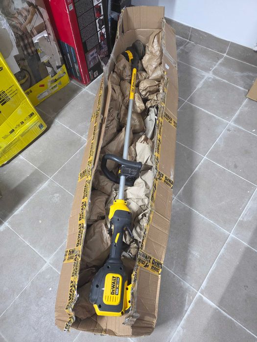 DeWalt DCM561PBS-XJ trimmer de gazon cu acumulator 18 V | 330 mm |