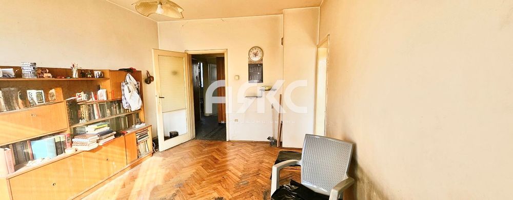 Тристаен светъл апартамент в кв. Гоце Делчев до МЕТРОСТАНЦИЯ