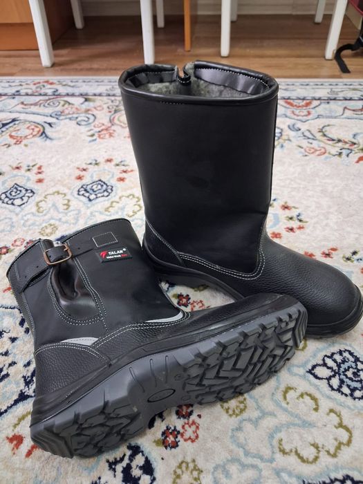 Продам спецодежды зимние