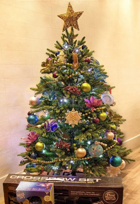 Готовый Новогодний Комплект: Елка 1.4 м + Набор Украшений и Гирлянды