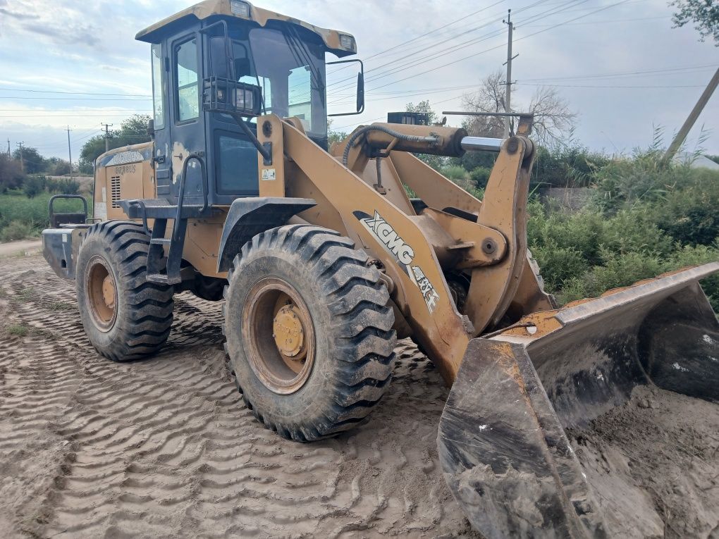 LW  300 FN .    XCMG