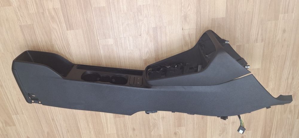 Consola centrala Ford Fiesta 2018