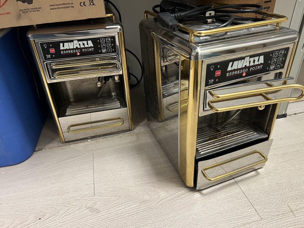 Кафе машина LAVAZZA Espresso Point - 200,00 лв., за 1 бр.